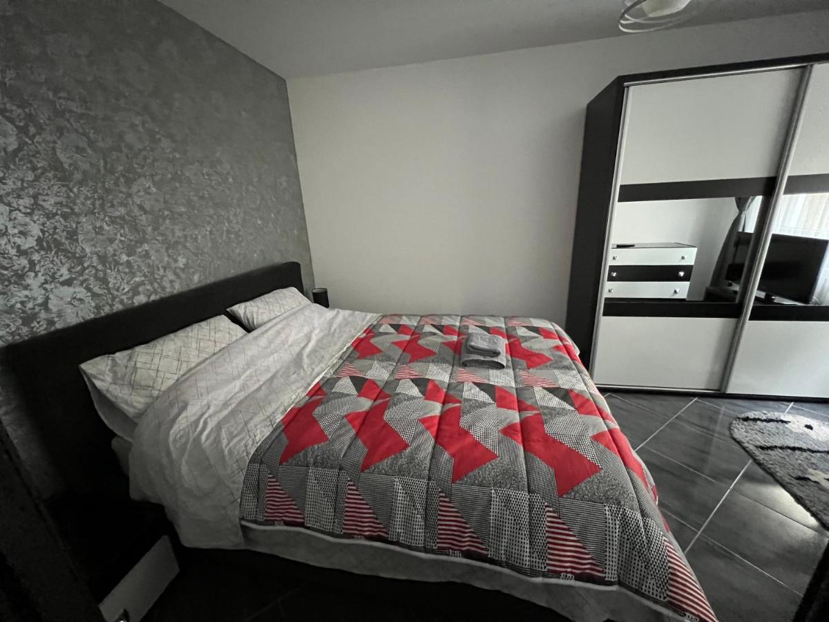 דירות Apartament Spatios, Zona Centrala In יאשי מראה חיצוני תמונה
